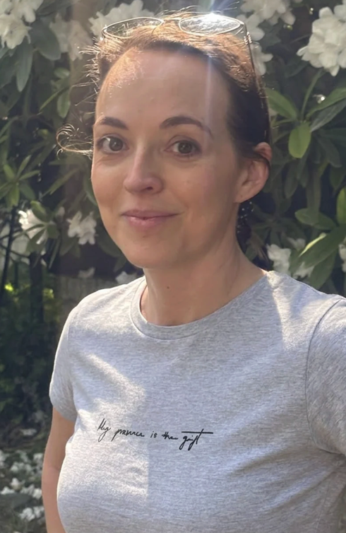 "my presence is the gift" signature unisex t-shirt - light